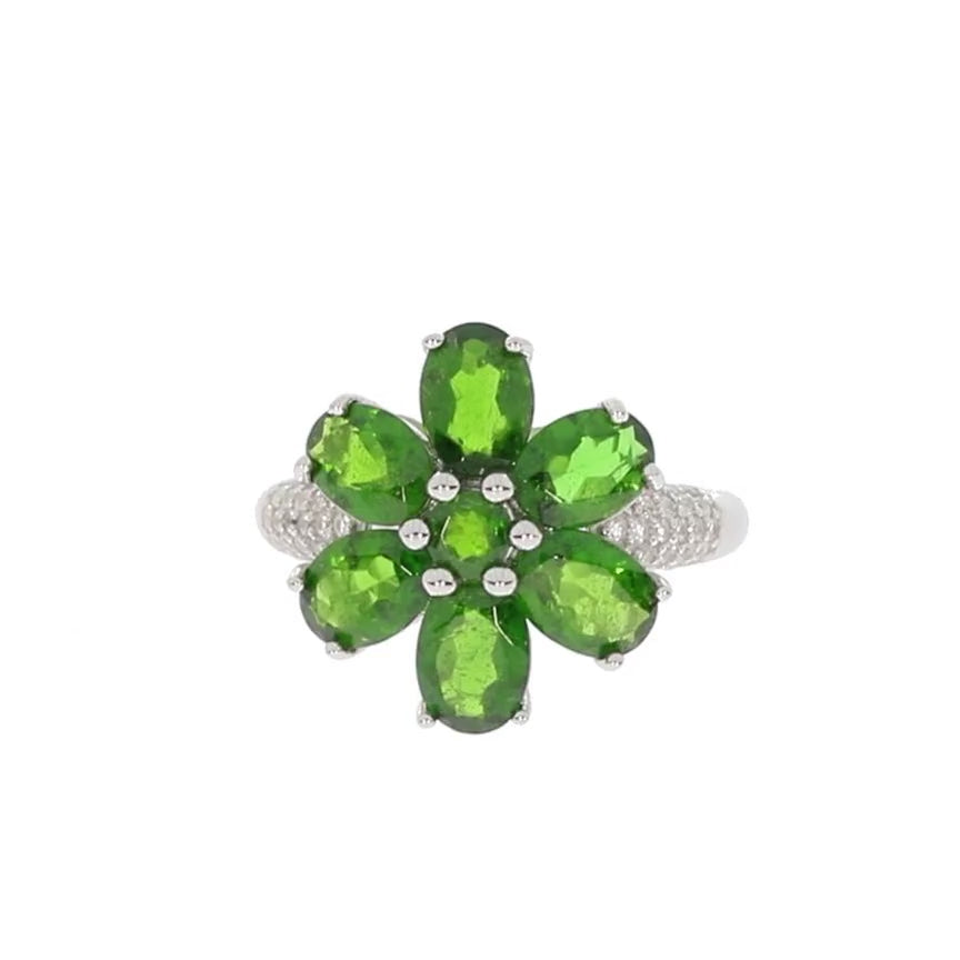 Oval Green Chrome Diopside Sterling Silver Ring with Accent