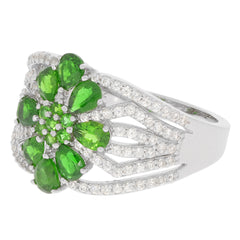 Elegant pear green Chrome Diopside sterling silver ring featuring a sparkling gemstone design.